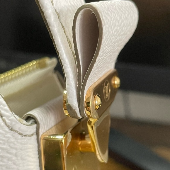 Louis Vuitton Sunset Kaki Marshmallow Bag - Picture 15 of 16